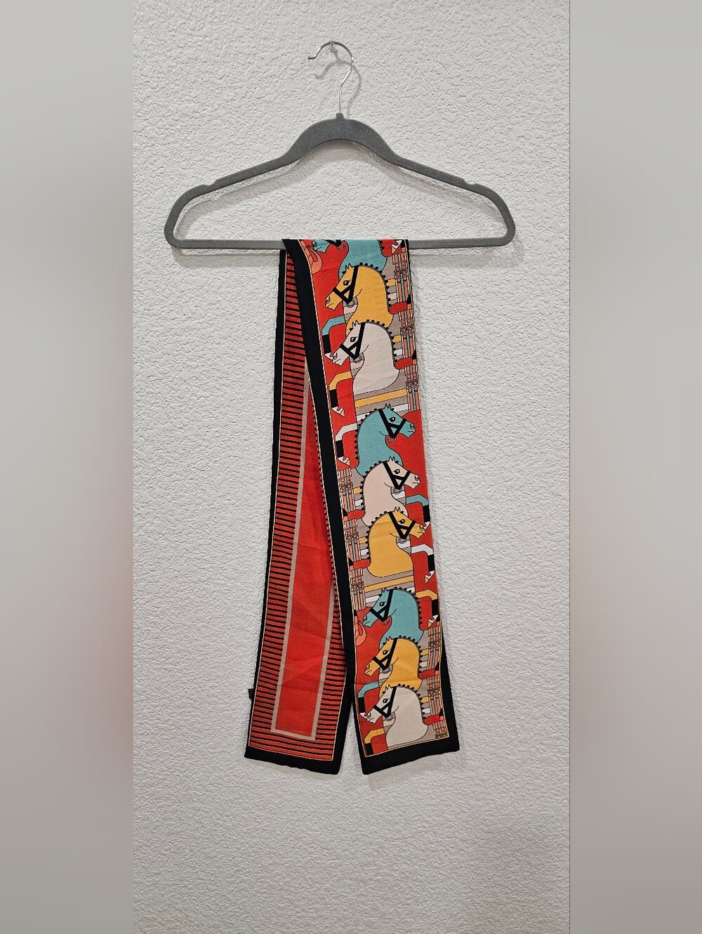 Equestrian Horse Print Skinny Scarf Twilly Red Black Multicolor 59 x 6